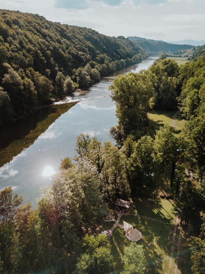 Robinson Camp Kupa - Juratovicki Brig Hotell Netretic Eksteriør bilde