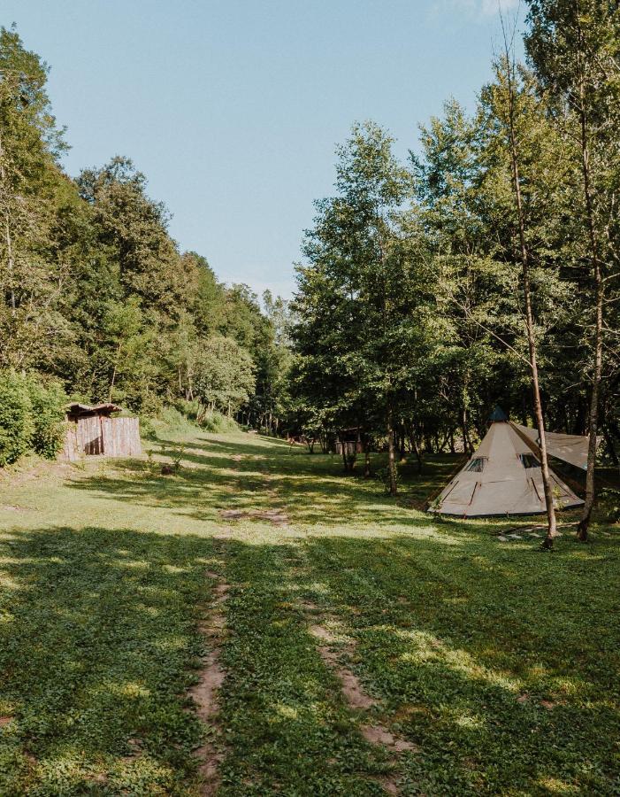 Robinson Camp Kupa - Juratovicki Brig Hotell Netretic Eksteriør bilde